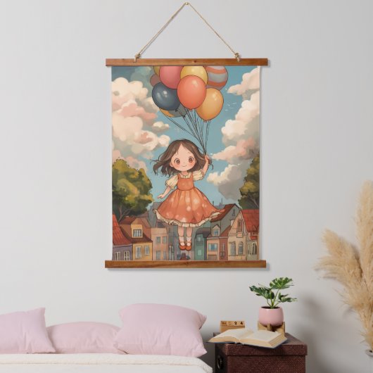 Floating Dreams: Ein Girl's Balloon Adventure Wandteppich Mit Holzrahmen (Schlafzimmer)