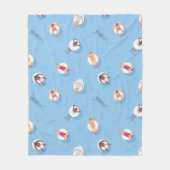 Floating in der Lazy River Pattern Fleecedecke (Vorderseite)