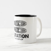 Floating ist mein Copilot Schneeschuhe Zweifarbige Tasse (VorderseiteRechts)