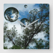 Floating Orbs Quadratische Wanduhr (Vorderseite)