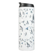 Flock of Fly Swallow Birds Illustration Thermosbecher (Nach rechts gedreht)