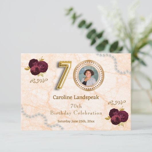 Floral 70th Birthday & Gold Foil Balloon RSVP (Stehend Vorderseite)