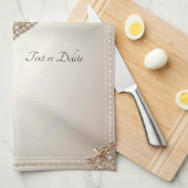 Floral and Pearl Embellishments Kitchen Towel Geschirrtuch (Viertel Falte)