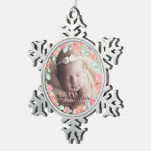 Floral Baby's First Christmas Schneeflocken Zinn-Ornament (Rechts)