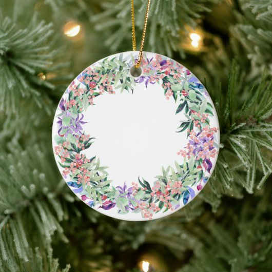 Floral Berries Wreath Keramik Ornament (Baum)