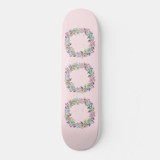 Floral Berries Wreath Skateboard (Vorderseite)