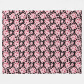 Floral Black Pink Cherry Blossom Sakura Fleecedecke (Vorderseite (Horizontal))