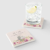 Floral Blush Peonies Trendy Script Mr. and Mrs. Steinuntersetzer (Seitenansicht)