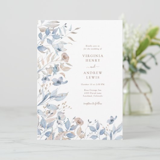Floral Boho Blue Wedding Einladung (Stehend Vorderseite)