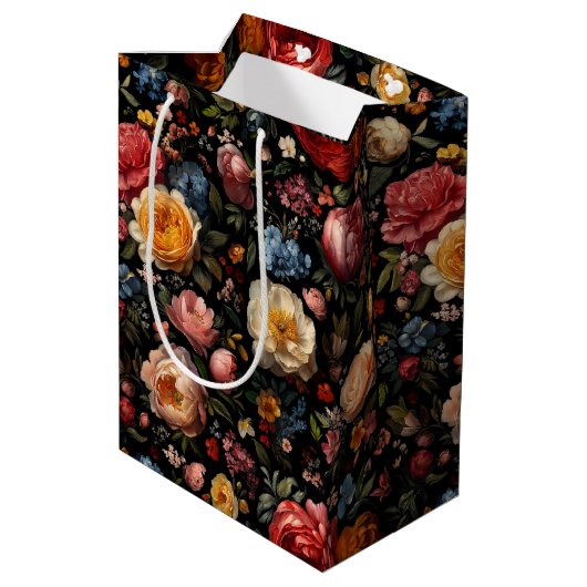 Floral Botanical Moody Black Dutch Fine Art Blume Mittlere Geschenktüte (Rückseite Schrägansicht)