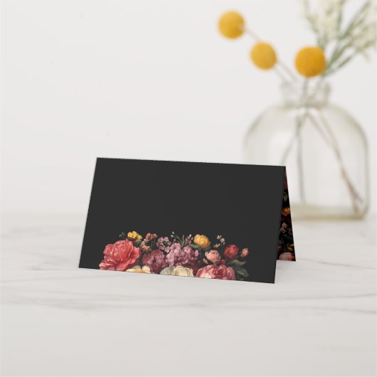 Floral Botanical Moody Black Wedding Platzkarte (Vorderseite)