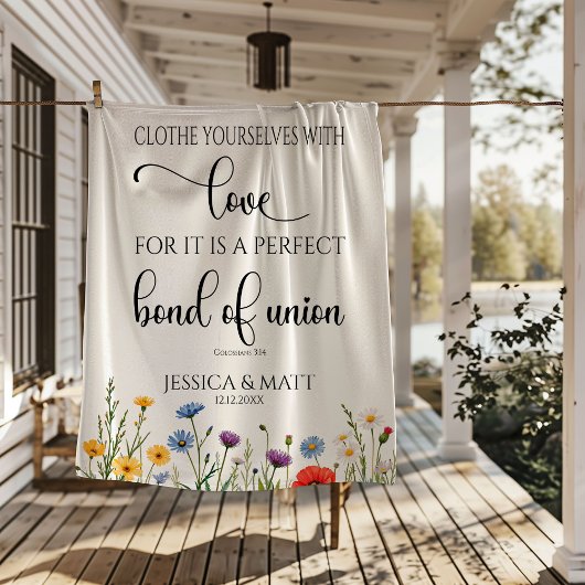 Floral Clothe Yourselves with Love Perfect Bond Fleecedecke