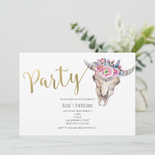 Floral Cow Skull Gold Boho Party Einladung (Stehend Vorderseite)