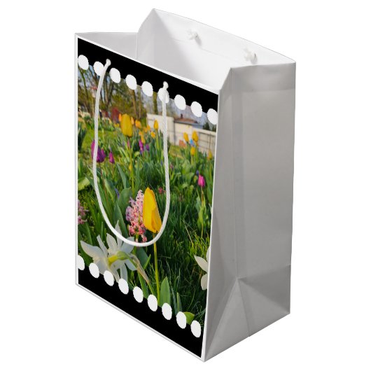 Floral Custom Gift Bag Mittlere Geschenktüte (Rückseite Schrägansicht)