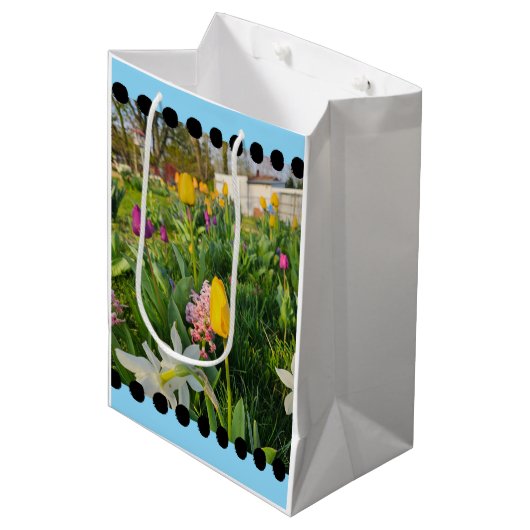 Floral Custom Gift Bag Mittlere Geschenktüte (Vorderseite Schrägansicht)