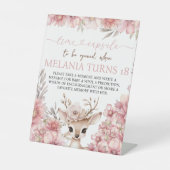 Floral Deer Birthday Time Capsule Sign Sockelschild (Vorderseite)