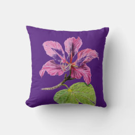 Floral design on throw cushion kissen
