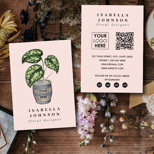 Floral Designer Logo Pink QR Code Social Media Visitenkarte