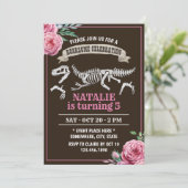 Floral Dinosaur Girl Geburtstagsparty Einladung (Stehend Vorderseite)