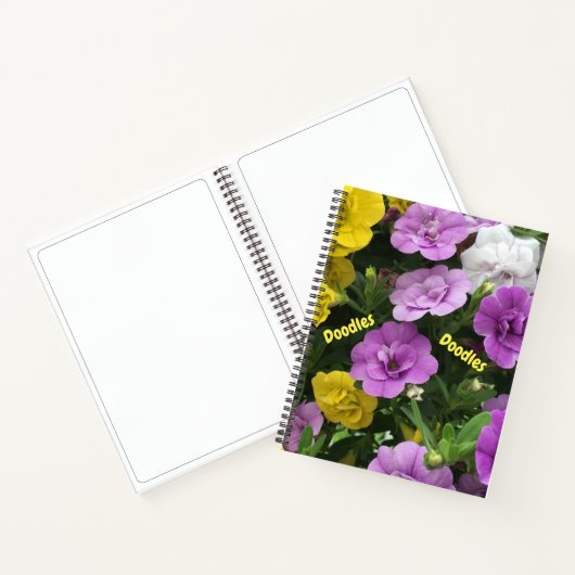 Floral Doodle Sketchbook Notizblock (Innenseite)