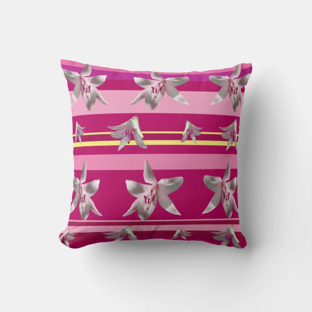 Floral Dream Throw Cushion Kissen (Vorderseite)