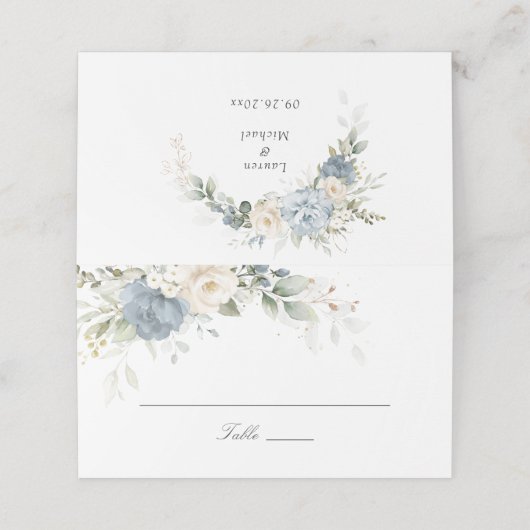 Floral Dusty Blue Greenery Elegant Wedding Platzkarte (Außenseite Aufgefaltet)