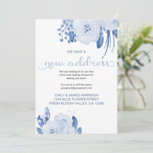 Floral Dusty Blue New Address Moving Ankündigung (Stehend Vorderseite)