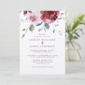 Floral Dusty Pink Rose Burgundy Wedding Einladung (Stehend Vorderseite)
