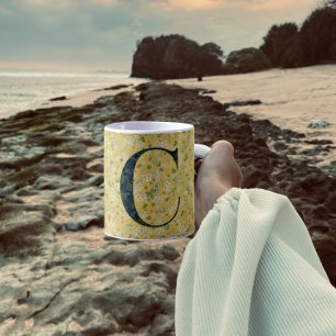 Floral Elegant Monogram C gelb mit einer Phrase Kaffeetasse