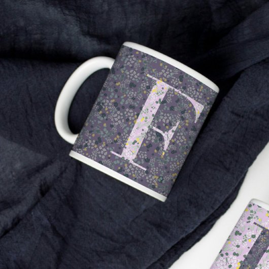 Floral Elegante Klasse Monogram F lila mit einer P Kaffeetasse