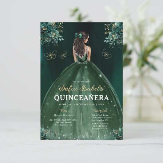 Floral Emerald Green Dress Birthday Quinceanera Einladung (Stehend Vorderseite)