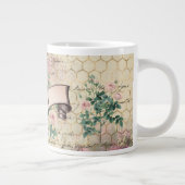 Floral Ephemere mit Beehive Muster und Name Jumbo-Tasse (Rechts)
