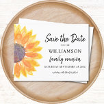 Floral Family Wiedersehen Save the Date Ankündigungspostkarte<br><div class="desc">Frag deiner Familie,  für ihre Wiedersehen mit dieser Save the Date Save the Date zu gehen. Es verfügt über eine Aquarellblume in Gelb- und Orangetönen. Einfach mit Ihrem Namen und Ihren Details anpassbar. Original Wasserfarbe © Michele Davies.</div>