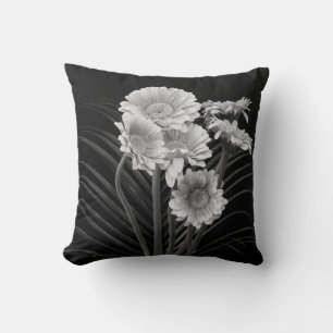 Floral fine art still life detailed monochrome mac kissen