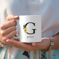 Floral-G-Monogramm-Tasse mit bearbeitbarem Namen