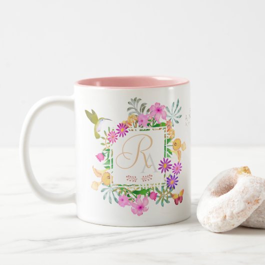 Floral Garden White Monogram Tasse (Mit Donut)