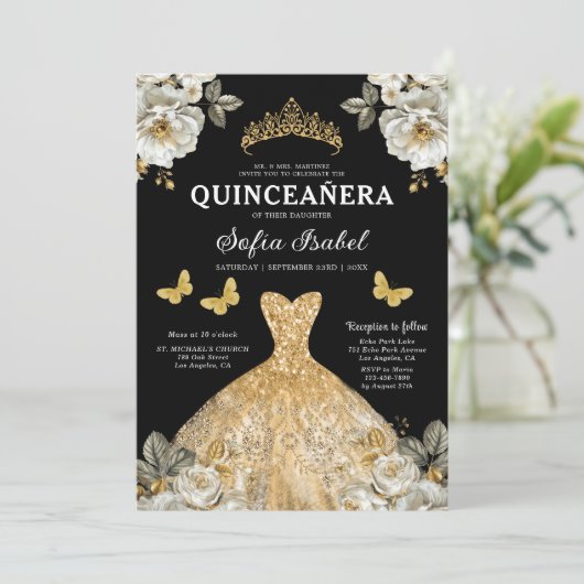 Floral Gold Butterfly Princess Quinceanera Einladung (Stehend Vorderseite)
