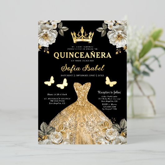 Floral Gold Butterfly Princess Quinceanera Folieneinladung (Stehend vorne)