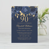 Floral Gold Navy Rose 90. Geburtstag Einladung (Stehend Vorderseite)