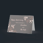 Floral Grandson und seine Ehefrau Jahrestag Karte<br><div class="desc">Glückliche Hochzeitskarte für Enkel und seine Ehefrau mit hübschen,  hellrosa und weiße Blume,  und herzliche Vers.</div>