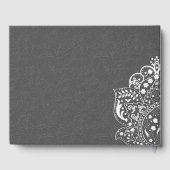 Floral Gray Damask White Mandela Gästebuch (Rückseite)