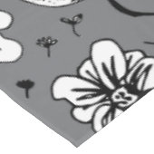 Floral Gray Tischdecke (Schrägansicht)