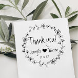 Floral Hand Draath Vielen Dank Personalisiert Gummistempel<br><div class="desc">Vielen Dank personalisiert mit Namen,  Datum und handgezeichnet Blume.</div>