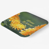 Floral "Happy Birthday" Orange Zennia Pappteller (Gewinkelt)