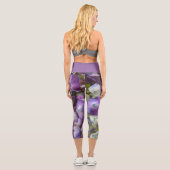 Floral Hydrangea Lila Botanischer Chic Capri Leggings (Rückseite)