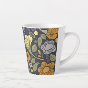 Floral Latte Tasse Dunkler Hintergrund