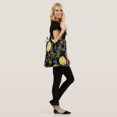 Floral Lavender Lemons Vintag Illustration Tasche (Am Model)