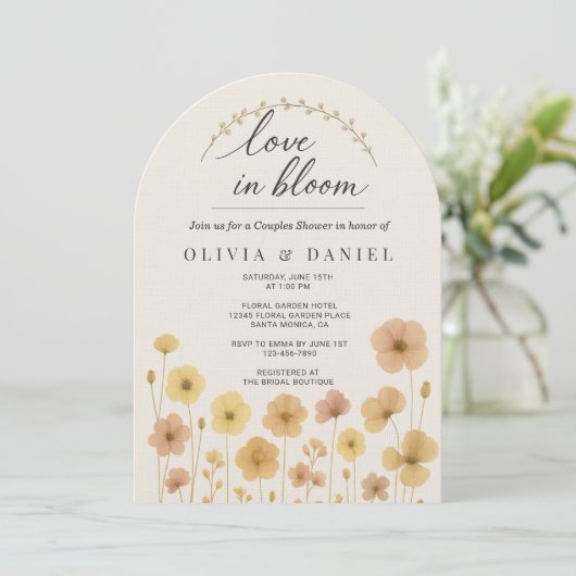 Floral Love In Bloom Boho Couples Shower Einladung (Stehend Vorderseite)