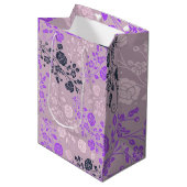 Floral Luxury Mittlere Geschenktüte (Vorderseite Schrägansicht)
