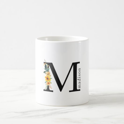Floral M Monogramm-Tasse mit bearbeitbarem Namen Kaffeetasse (Mittel)